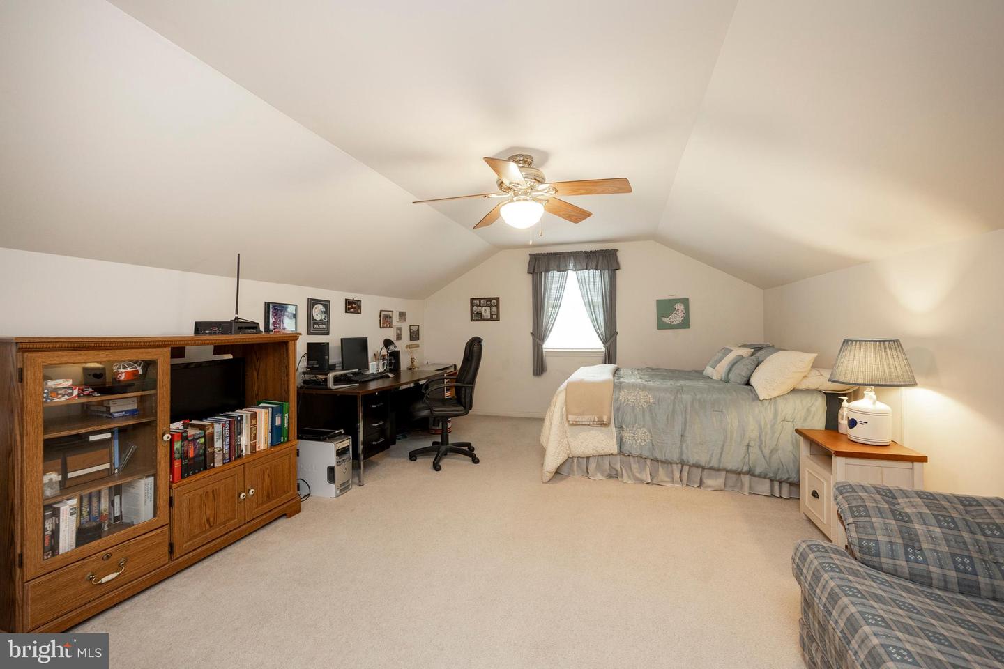 230 Loyalsock Dr
