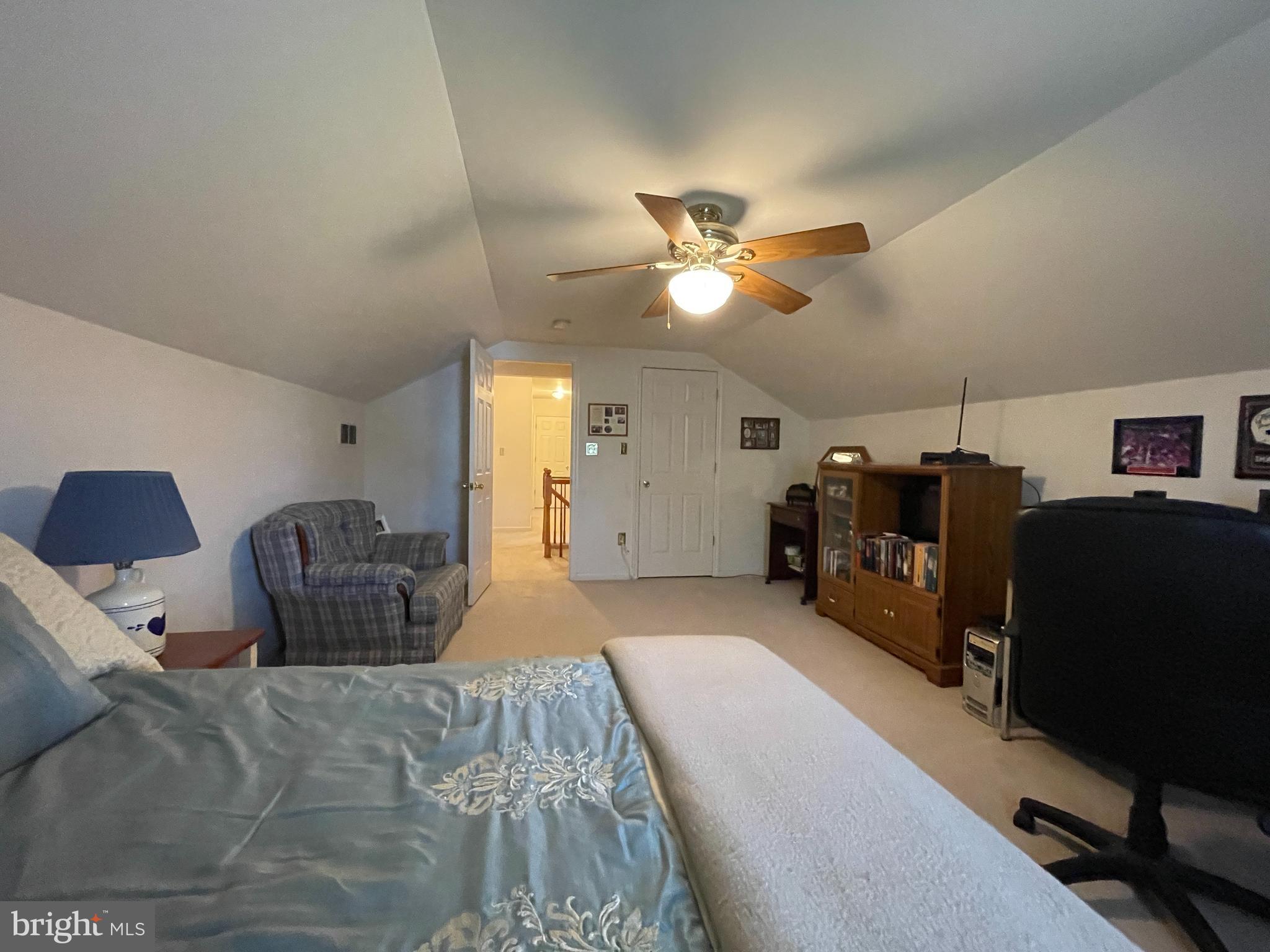 230 Loyalsock Dr