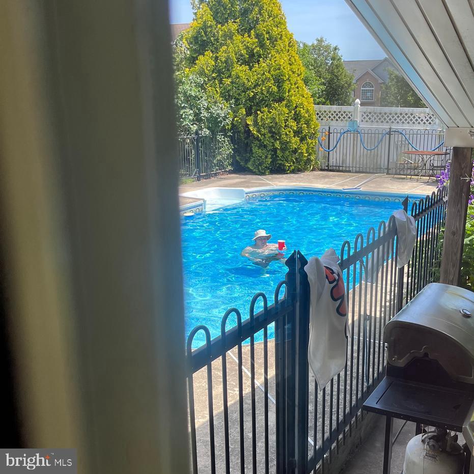 230 Loyalsock Dr