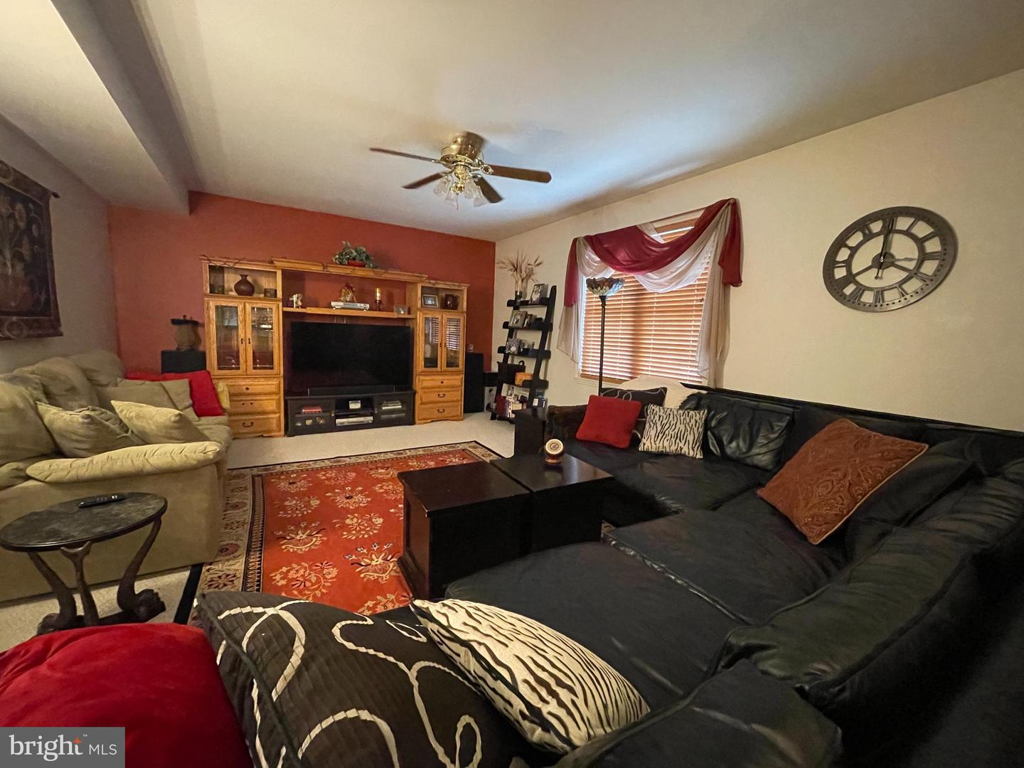 230 Loyalsock Dr