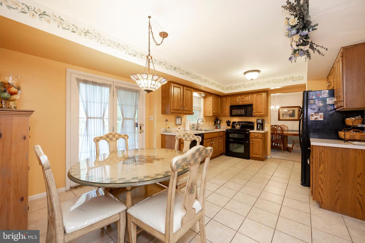 230 Loyalsock Dr