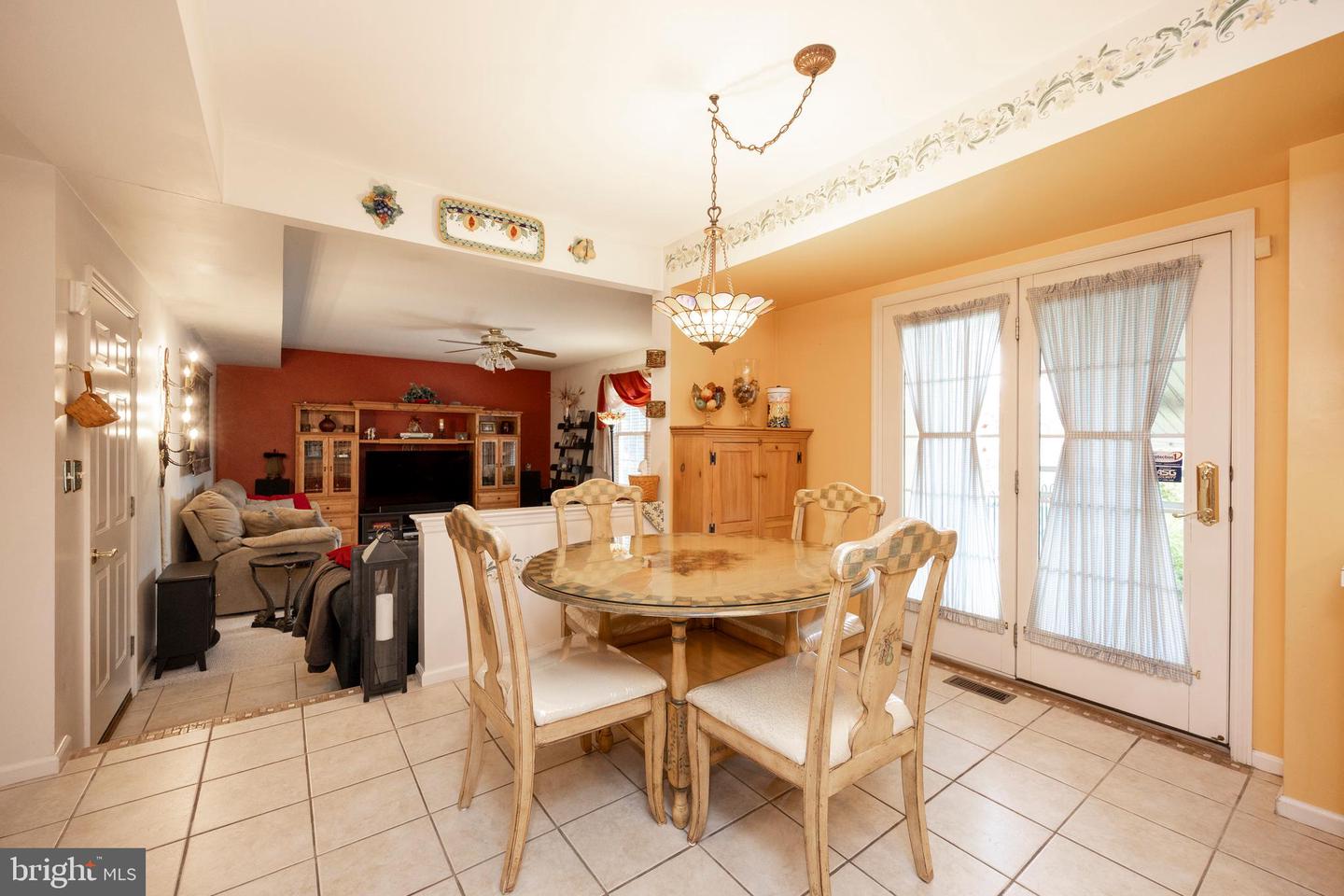 230 Loyalsock Dr