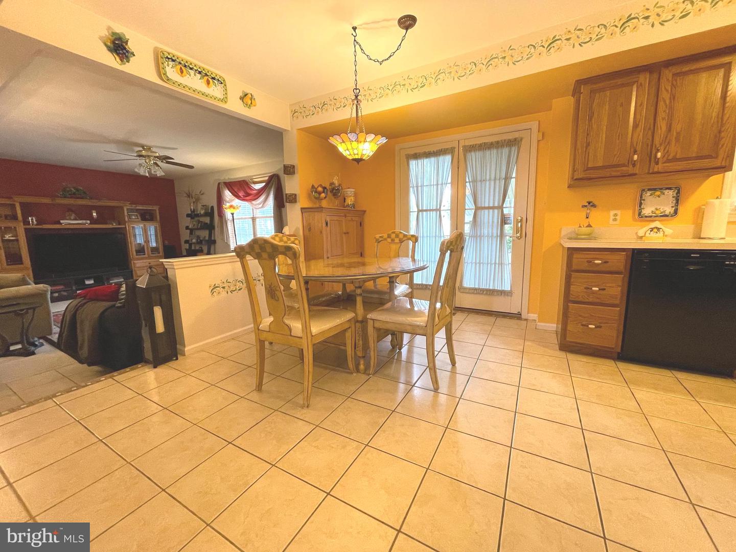 230 Loyalsock Dr