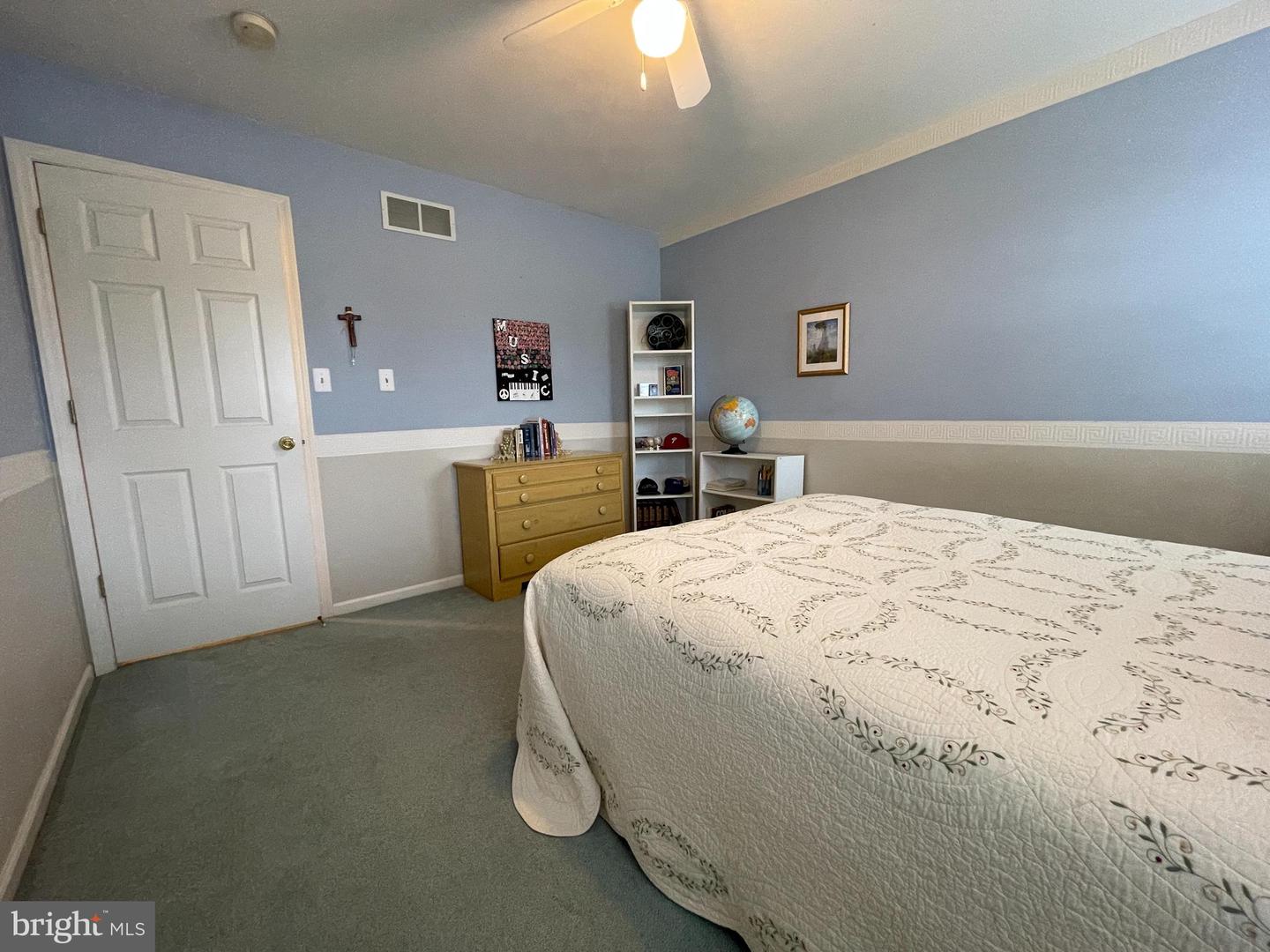 230 Loyalsock Dr