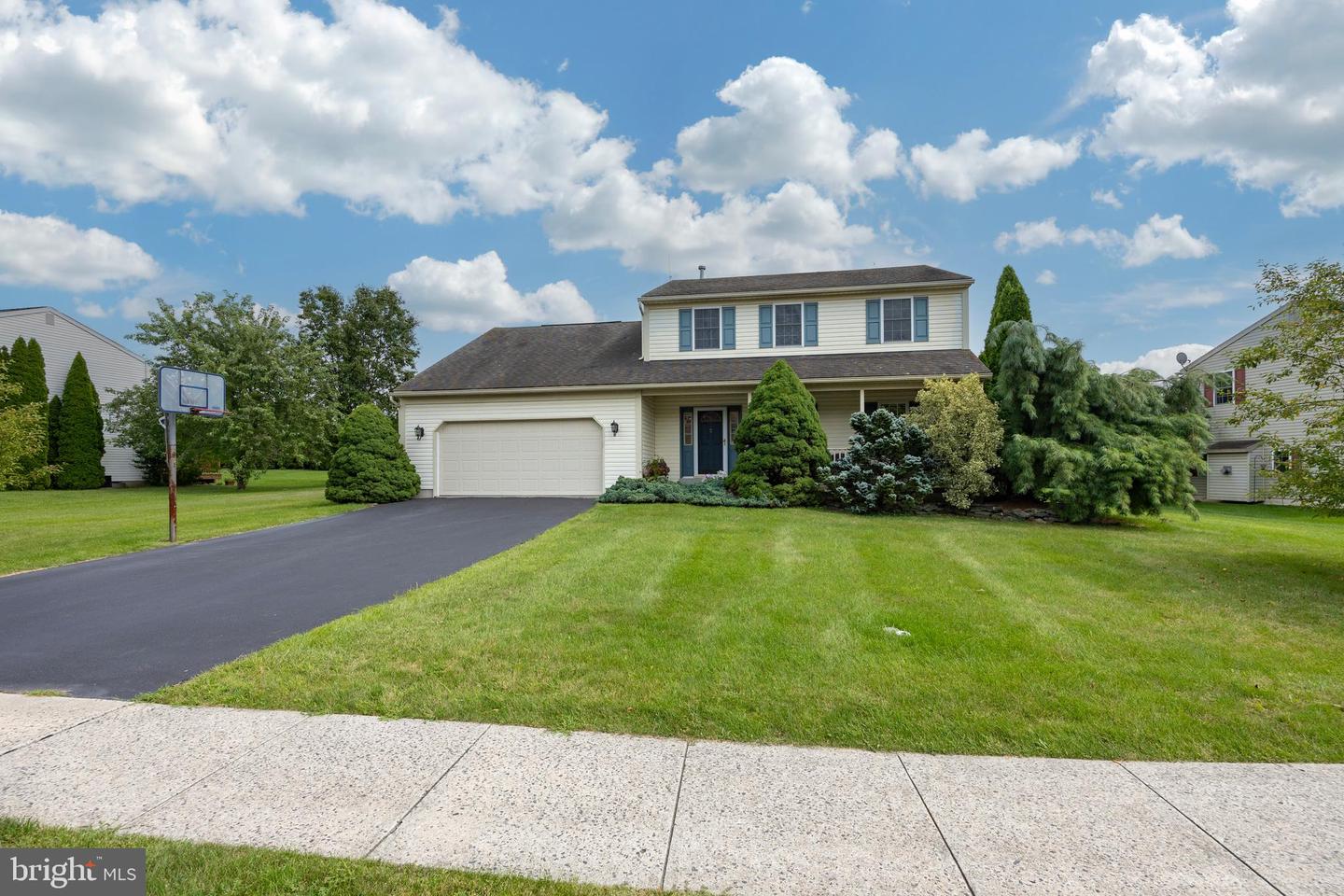 230 Loyalsock Dr