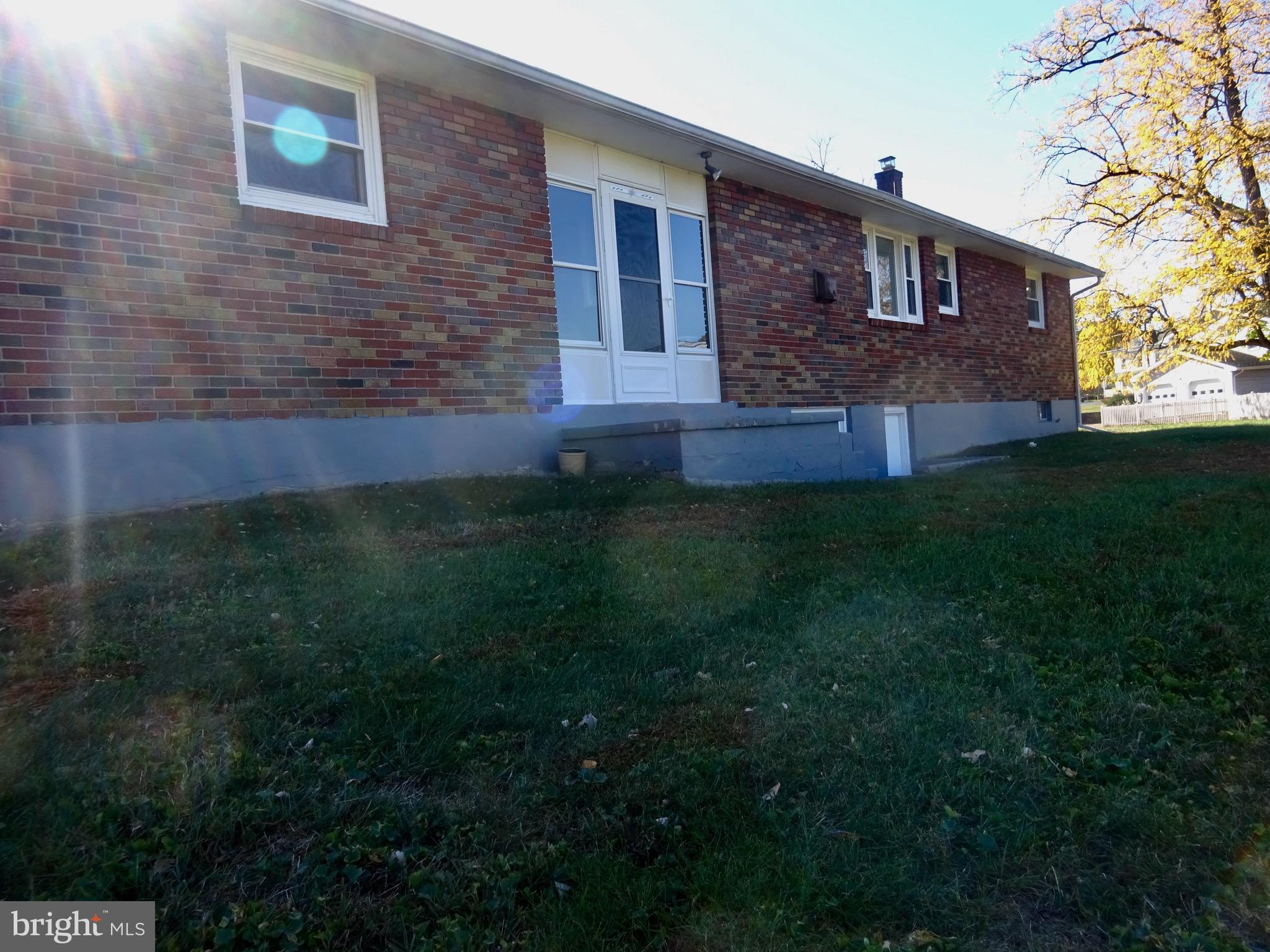 619 Crisscross Rd