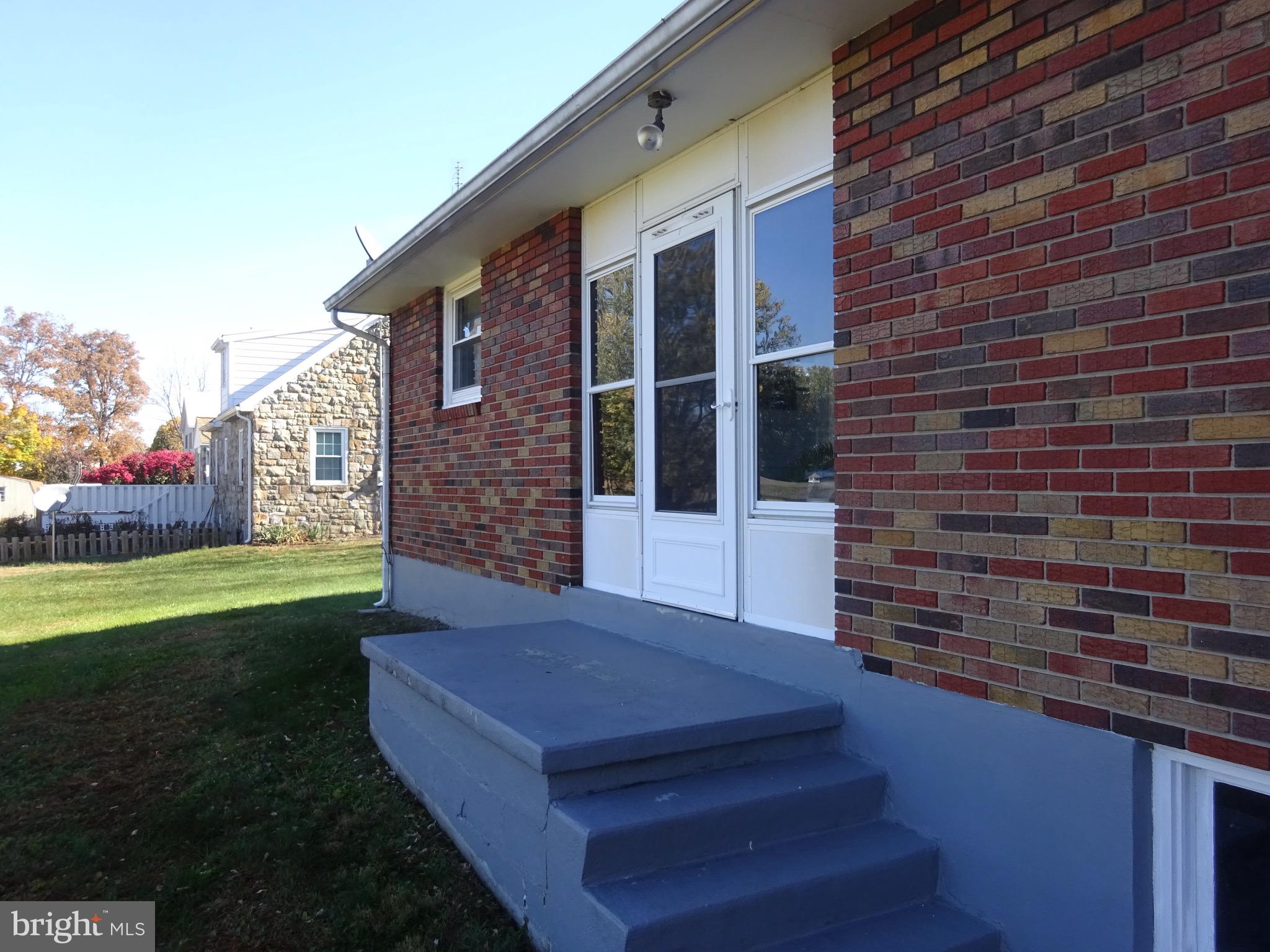 619 Crisscross Rd