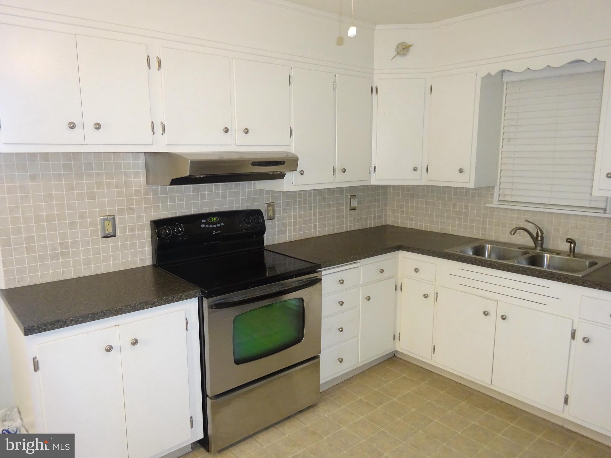 619 Crisscross Rd
