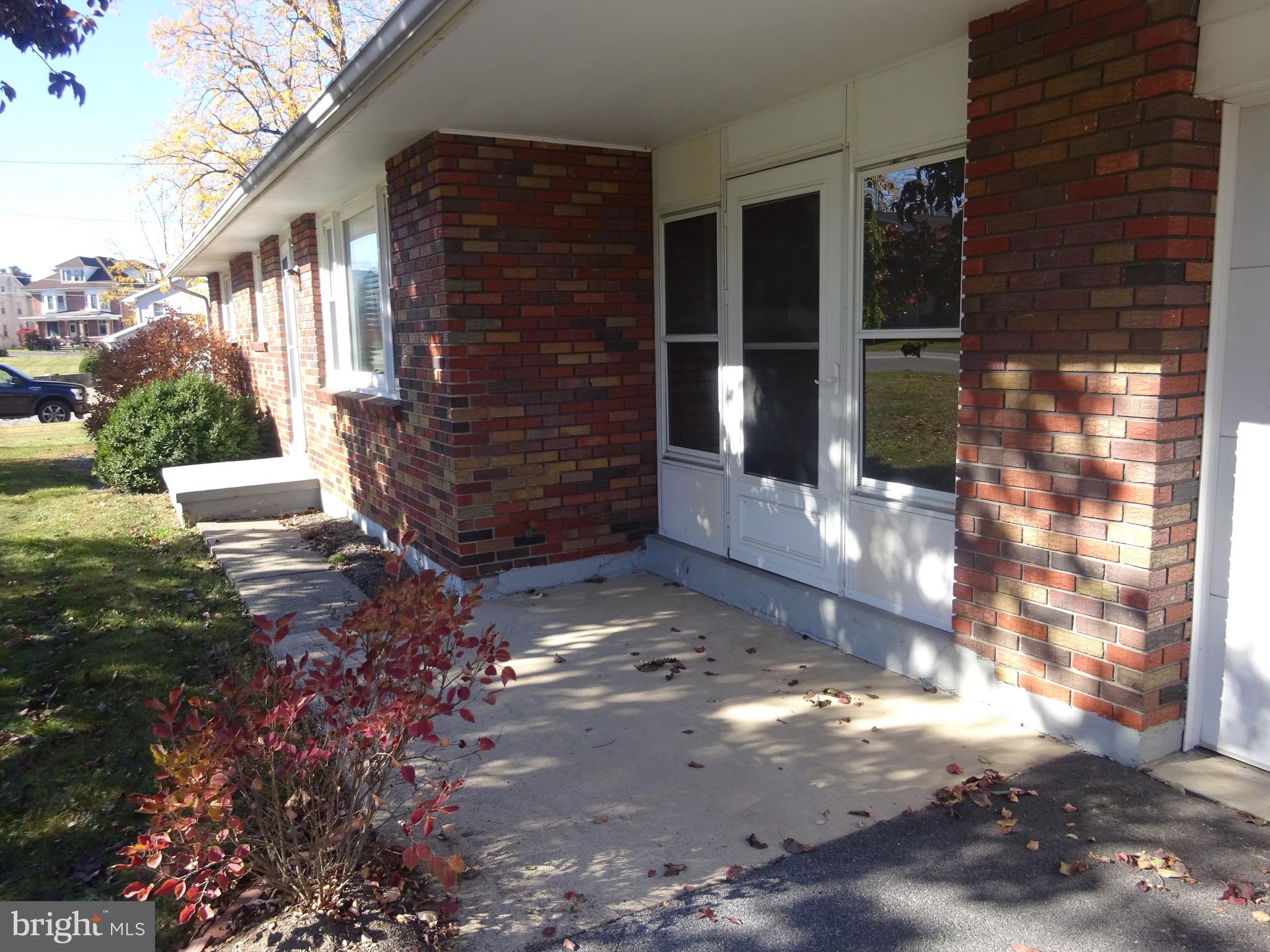 619 Crisscross Rd