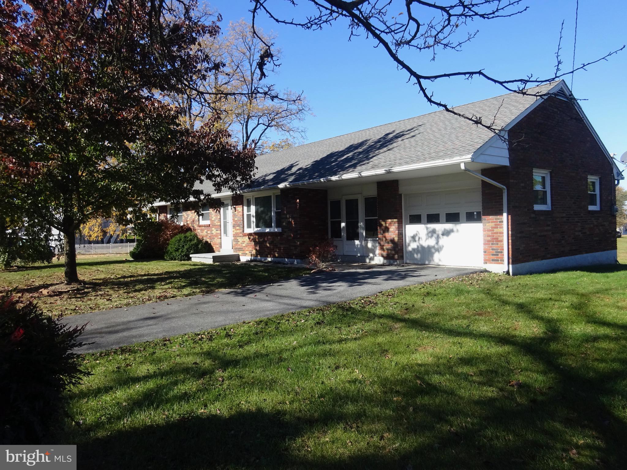 619 Crisscross Rd