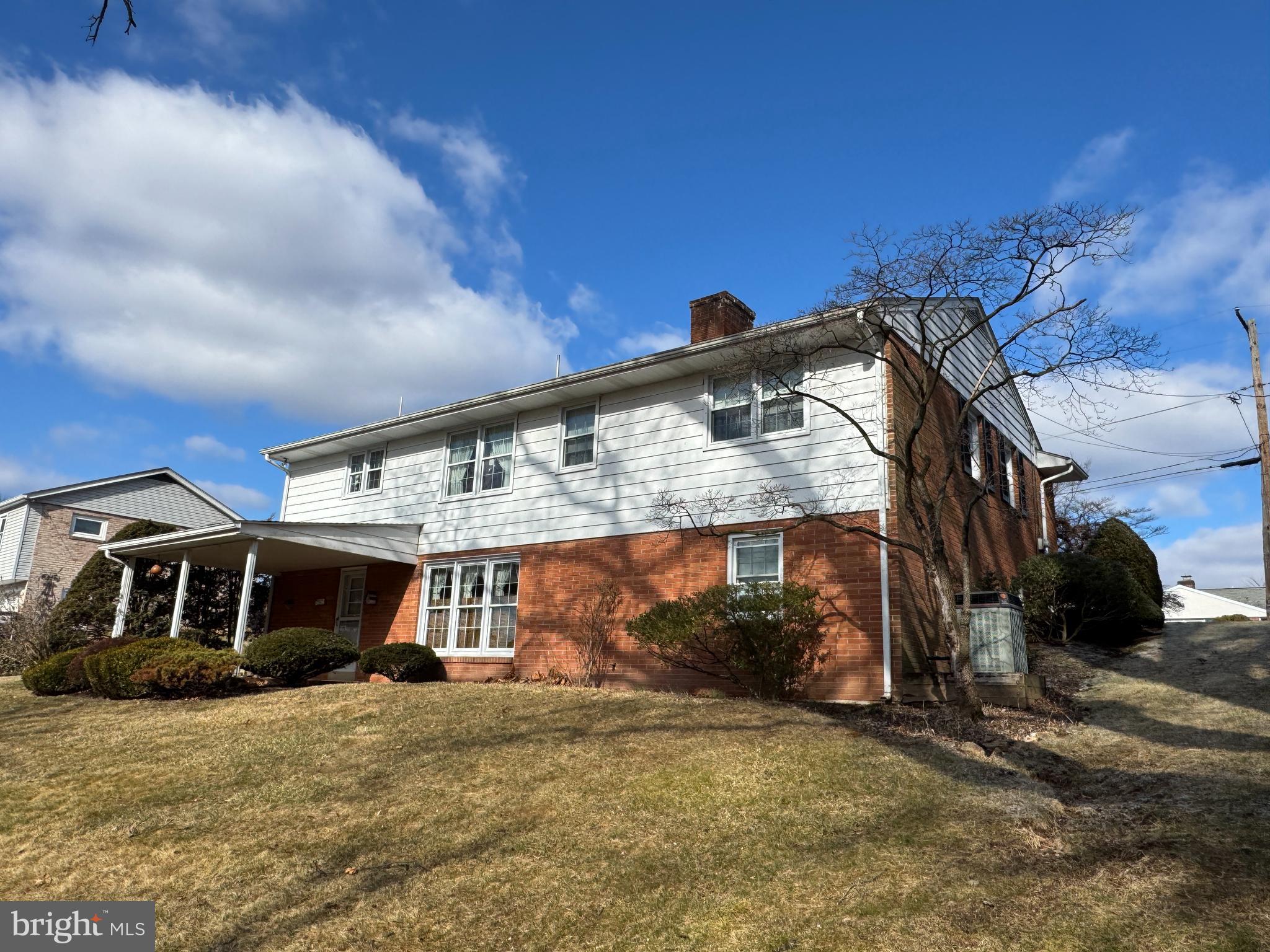 34 Stauffer Dr