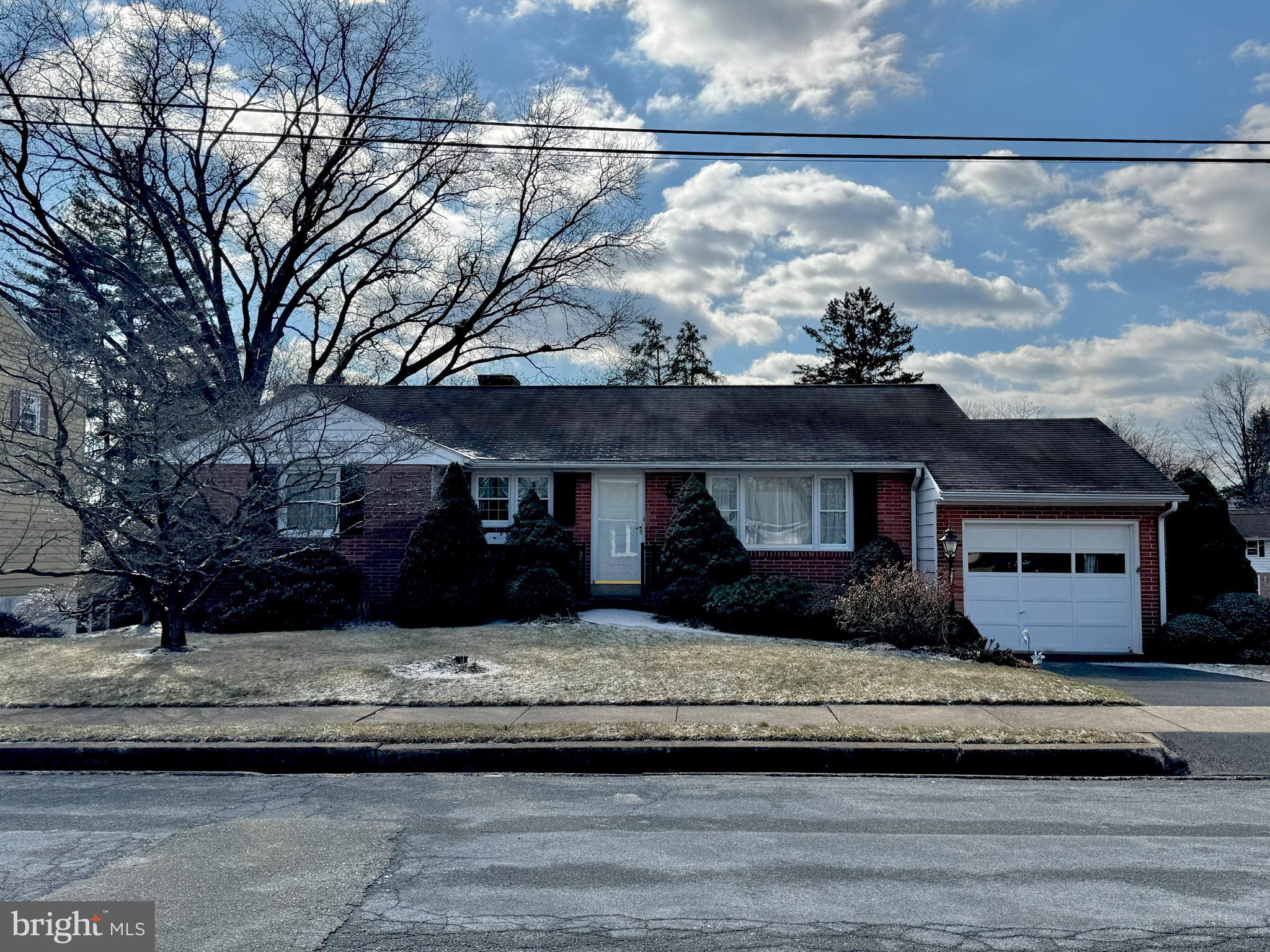 34 Stauffer Dr