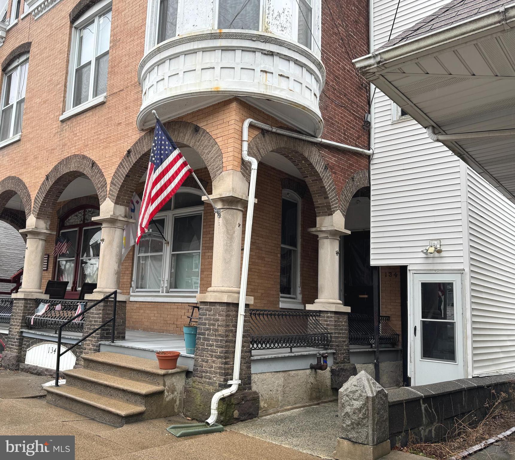 134 W Philadelphia Ave