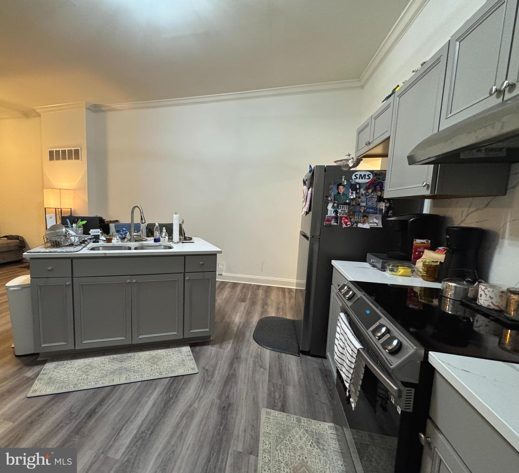 134 W Philadelphia Ave