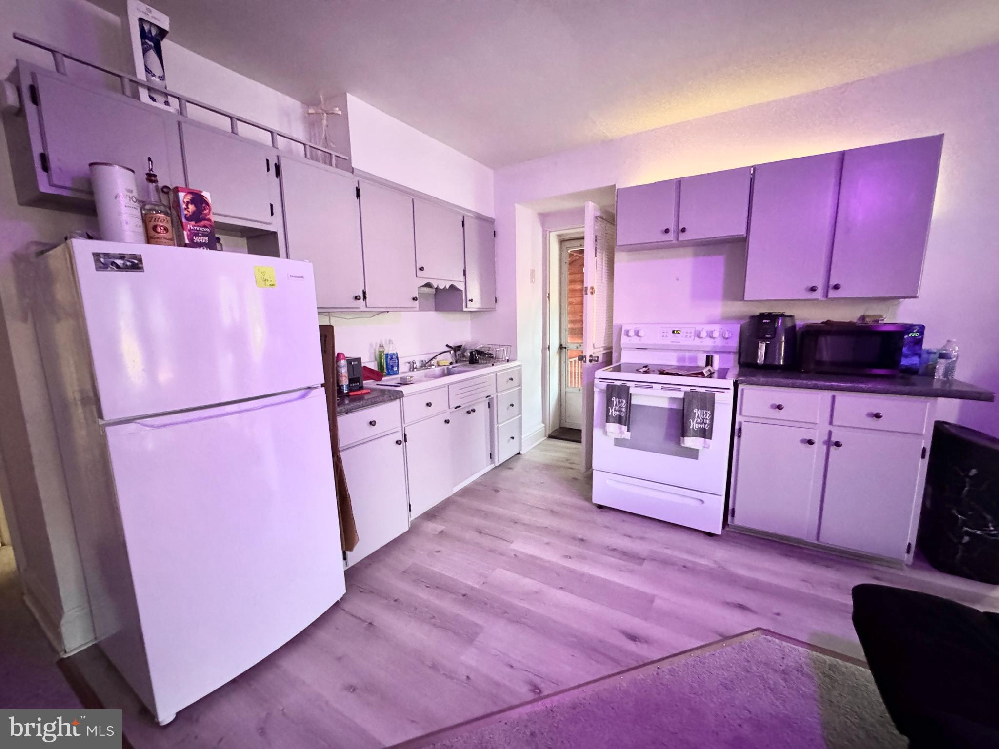 134 W Philadelphia Ave