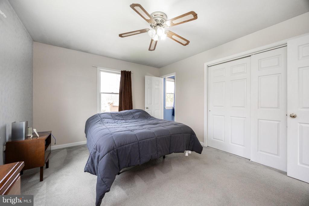 28 LOBACHSVILLE ROAD