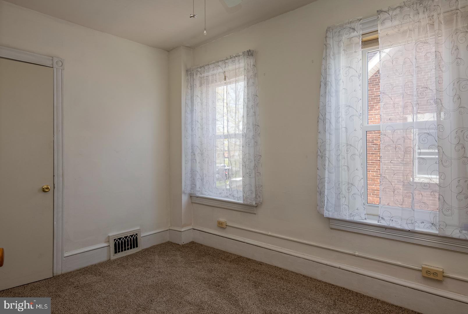 132 S FRANKLIN STREET