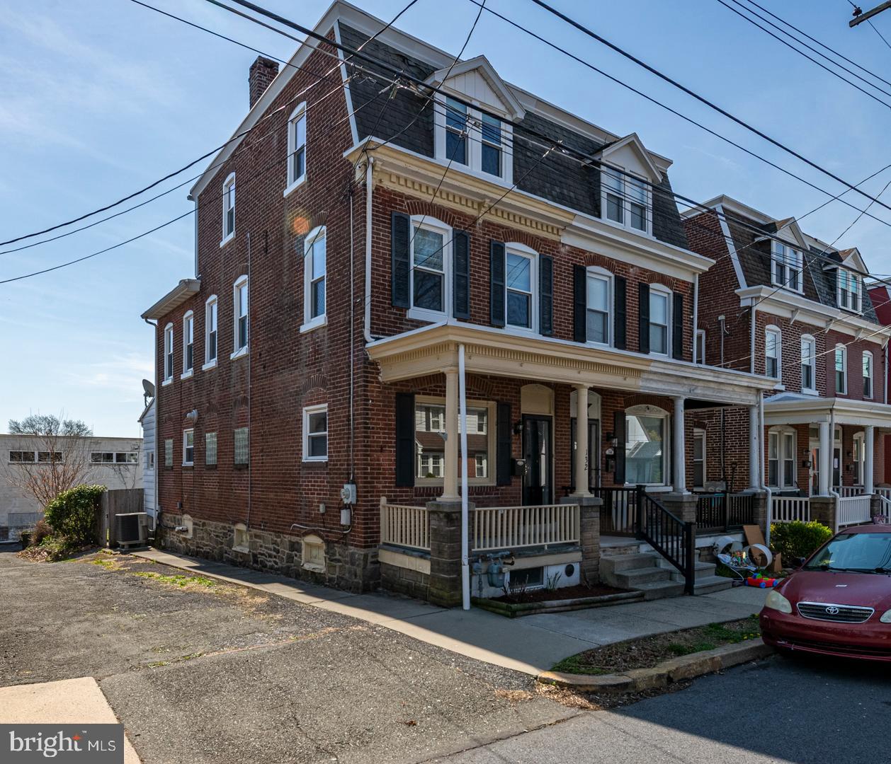 132 S FRANKLIN STREET