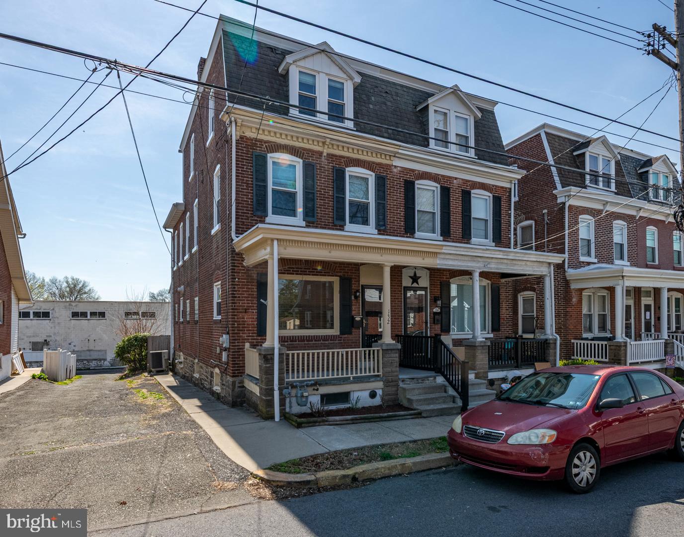 132 S FRANKLIN STREET