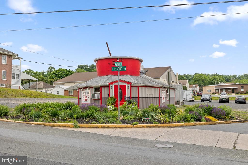 231 N READING AVENUE