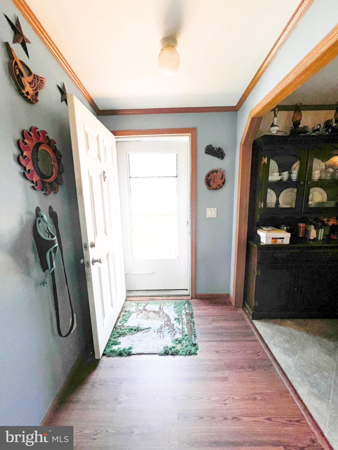 230 Laurel Run Dr