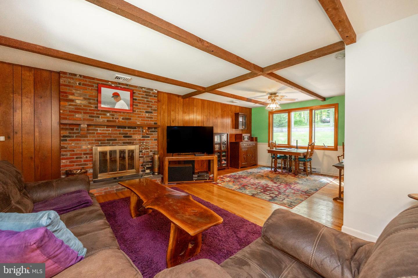 1196 Schoolhouse Rd
