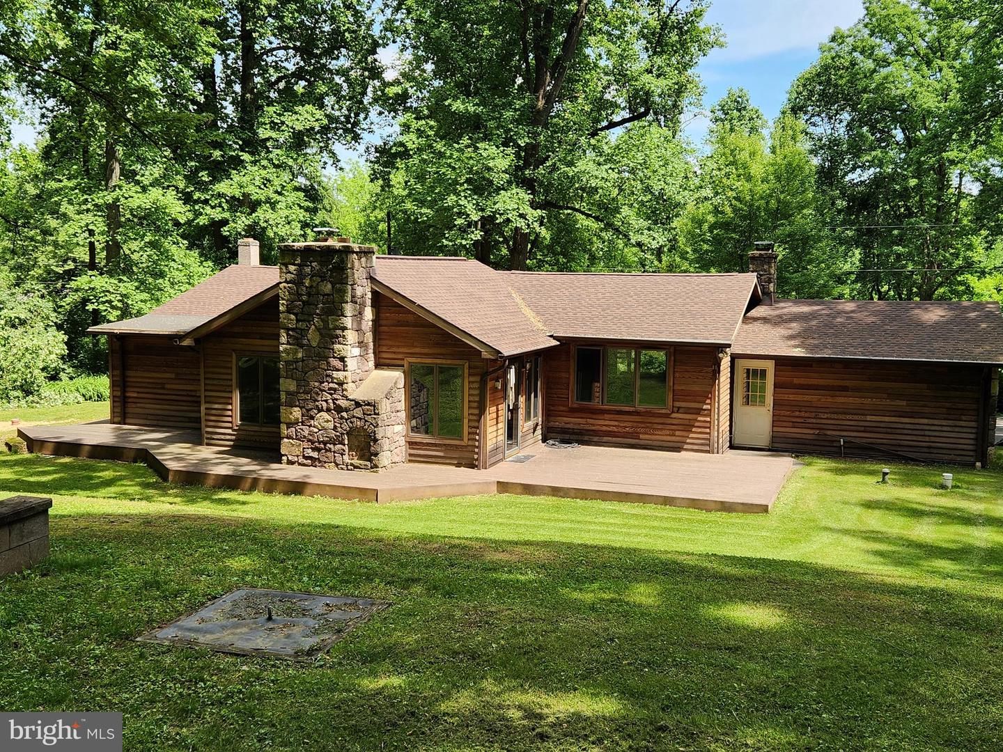 1196 Schoolhouse Rd