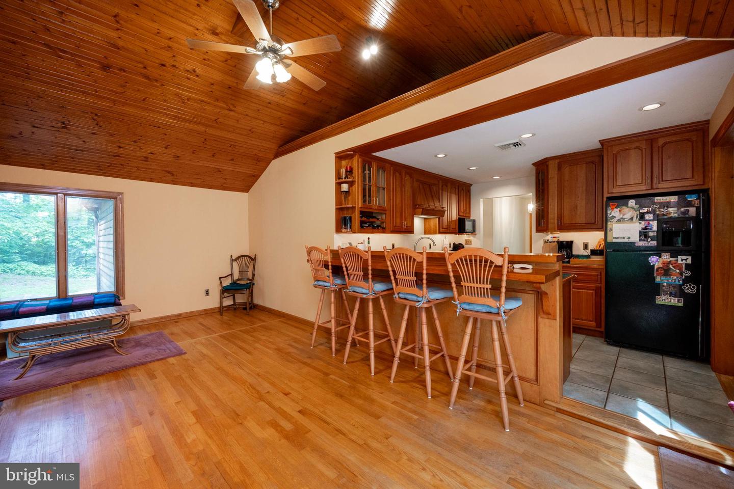 1196 Schoolhouse Rd
