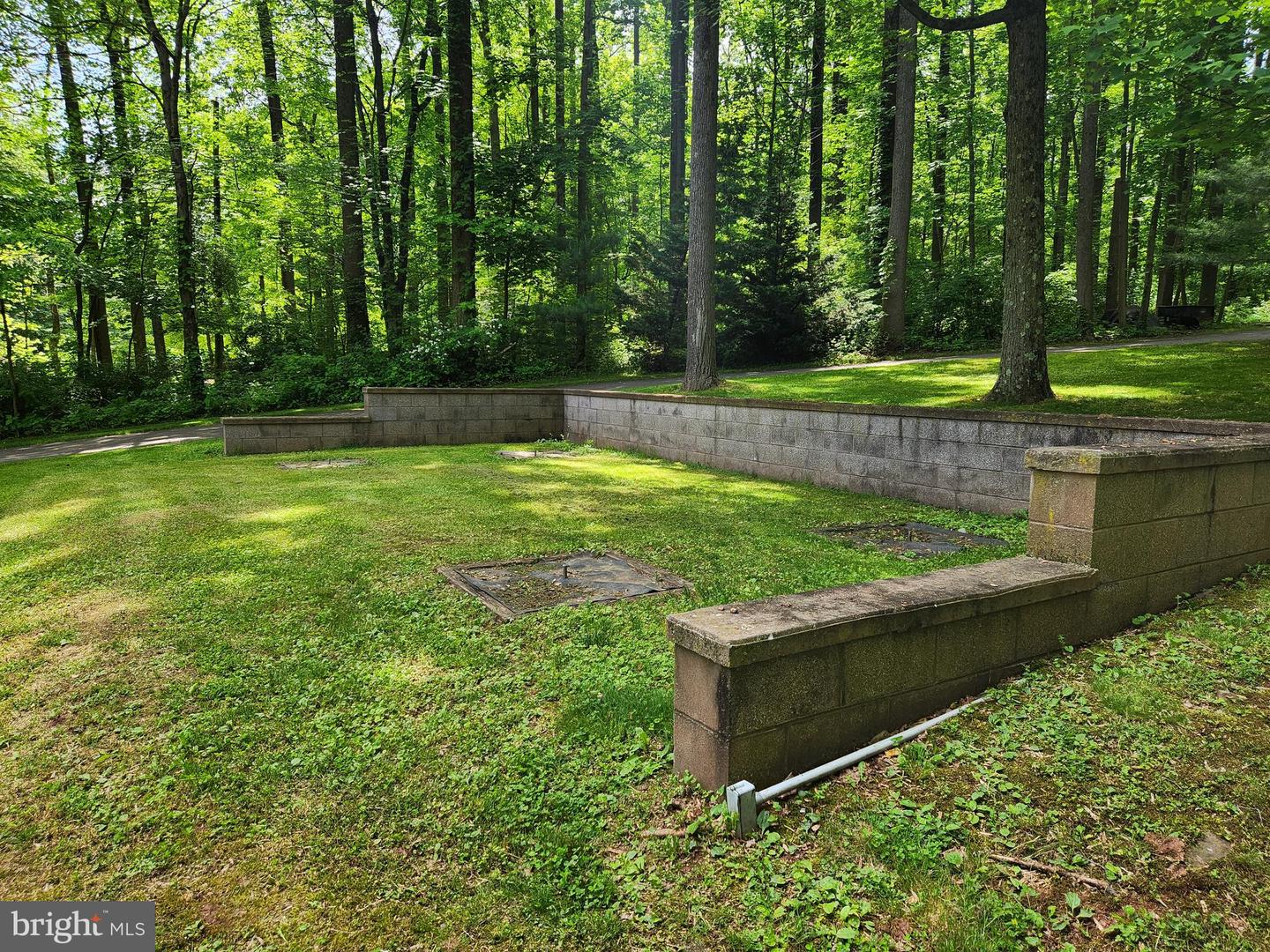 1196 Schoolhouse Rd