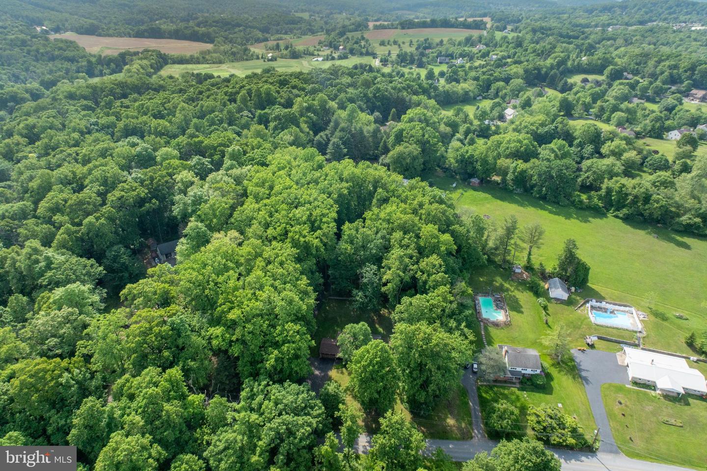 1196 Schoolhouse Rd
