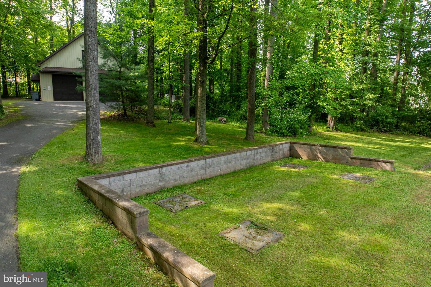 1196 Schoolhouse Rd