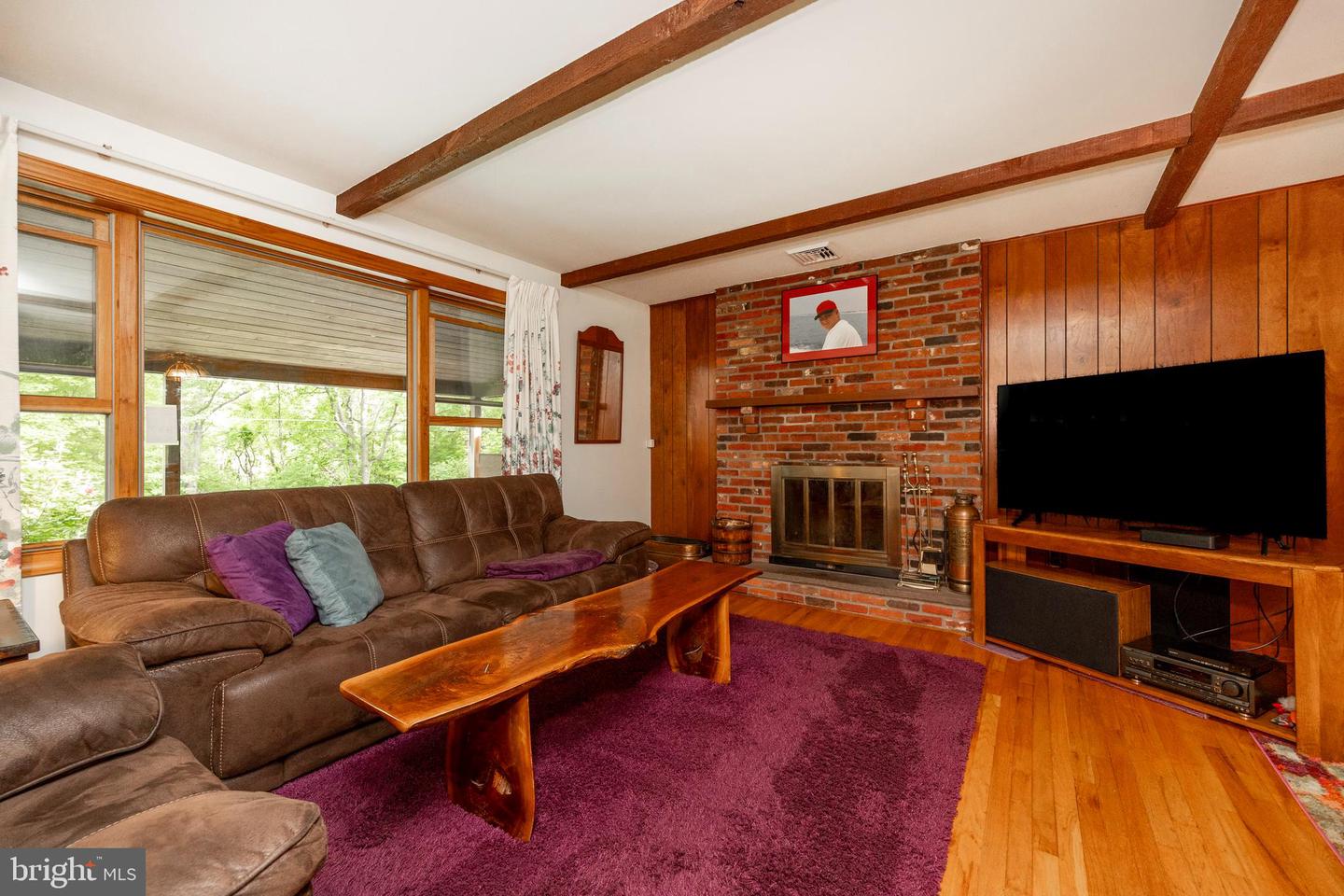 1196 Schoolhouse Rd