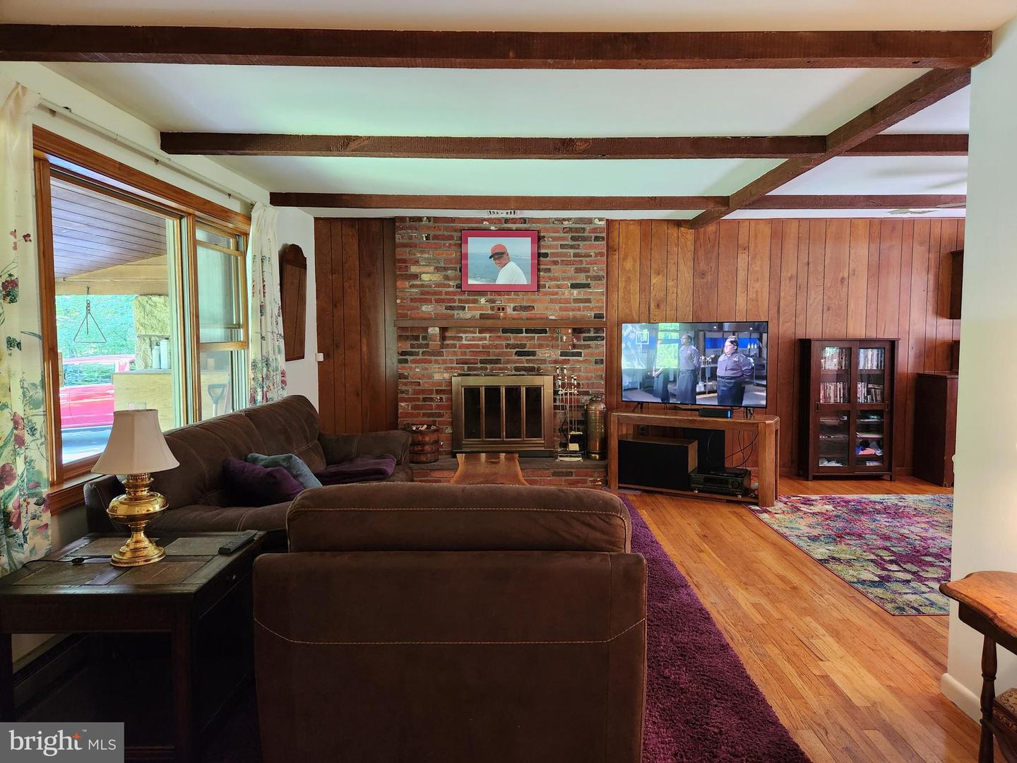 1196 Schoolhouse Rd