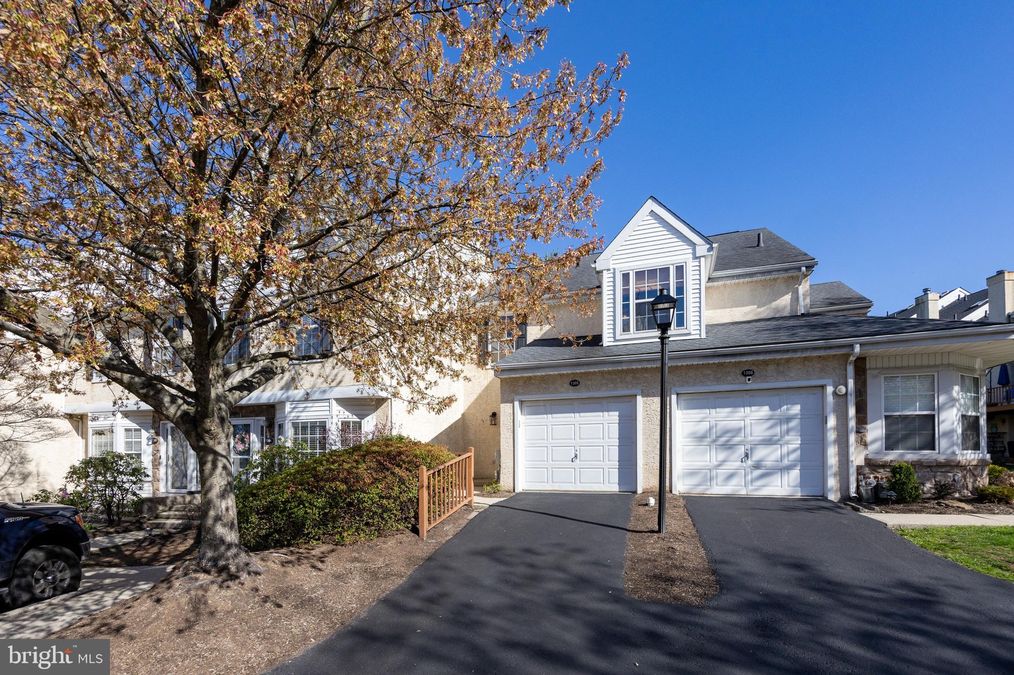 1305 Coventry Pointe Ln