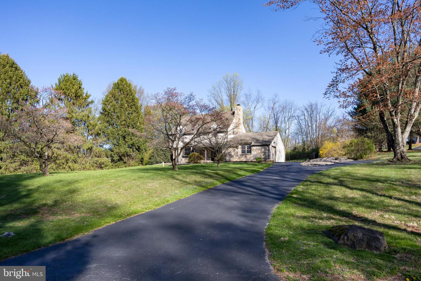 800 Scholl Rd