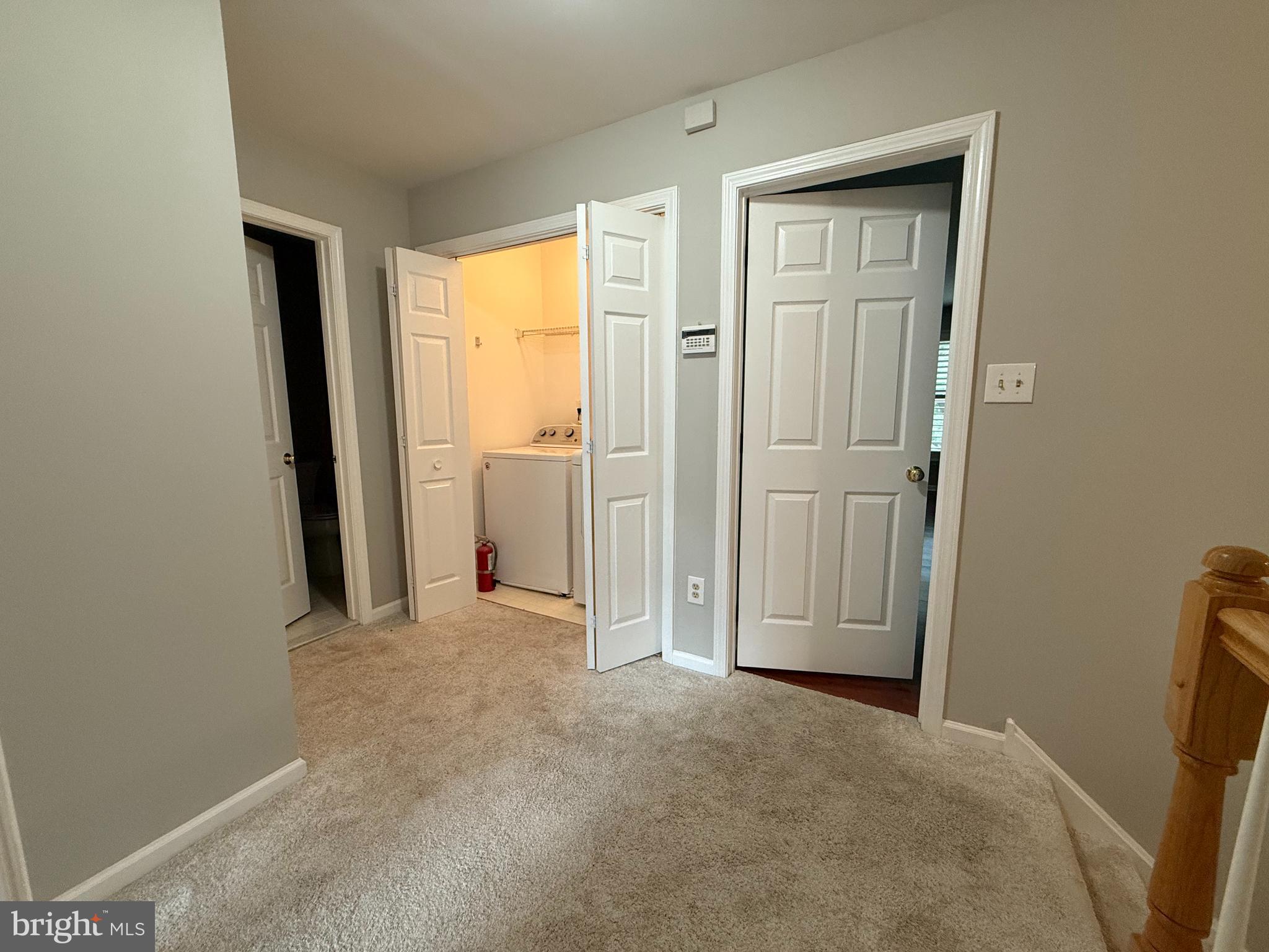 155 WEYBRIDGE DR