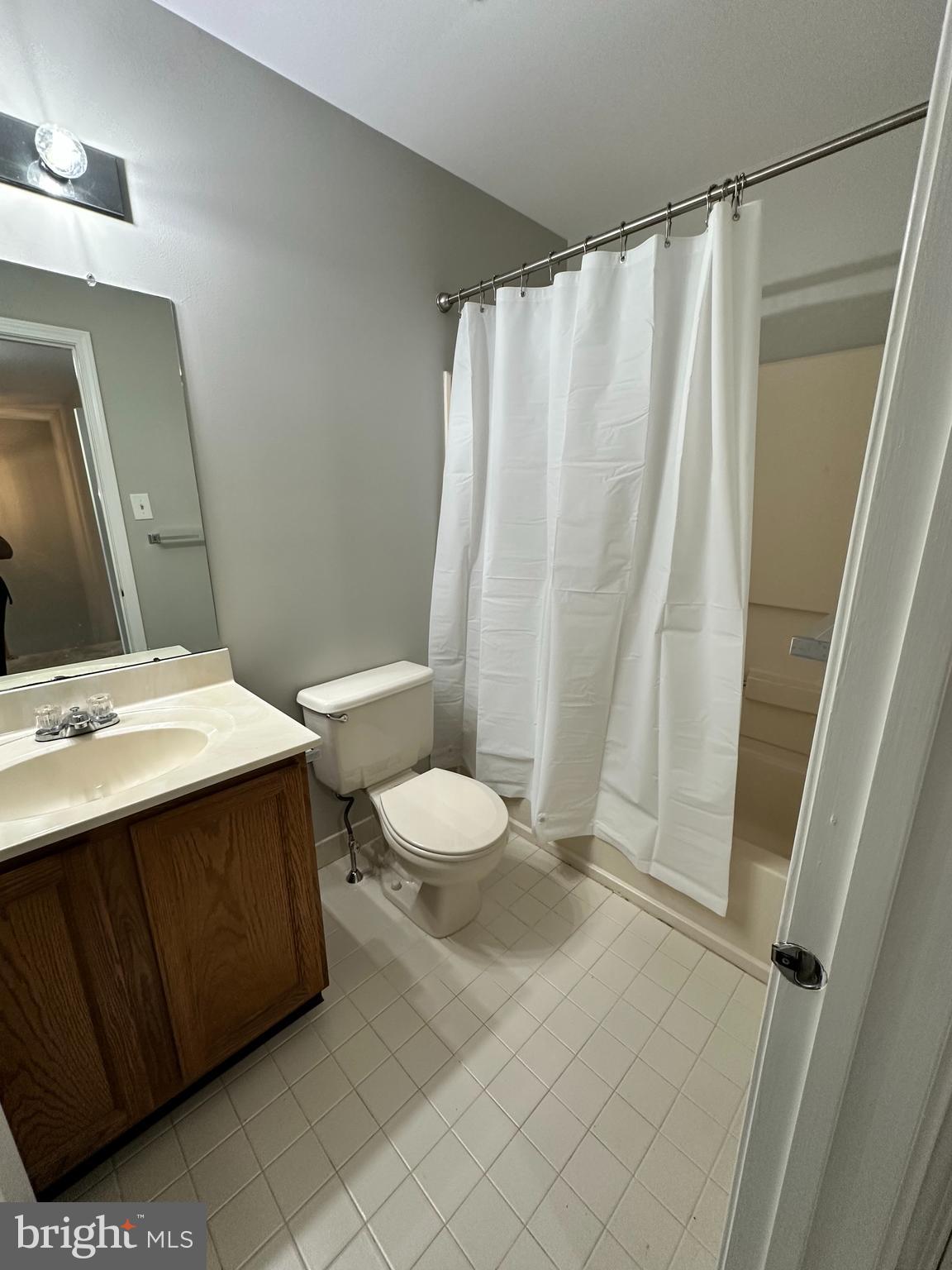 155 WEYBRIDGE DR