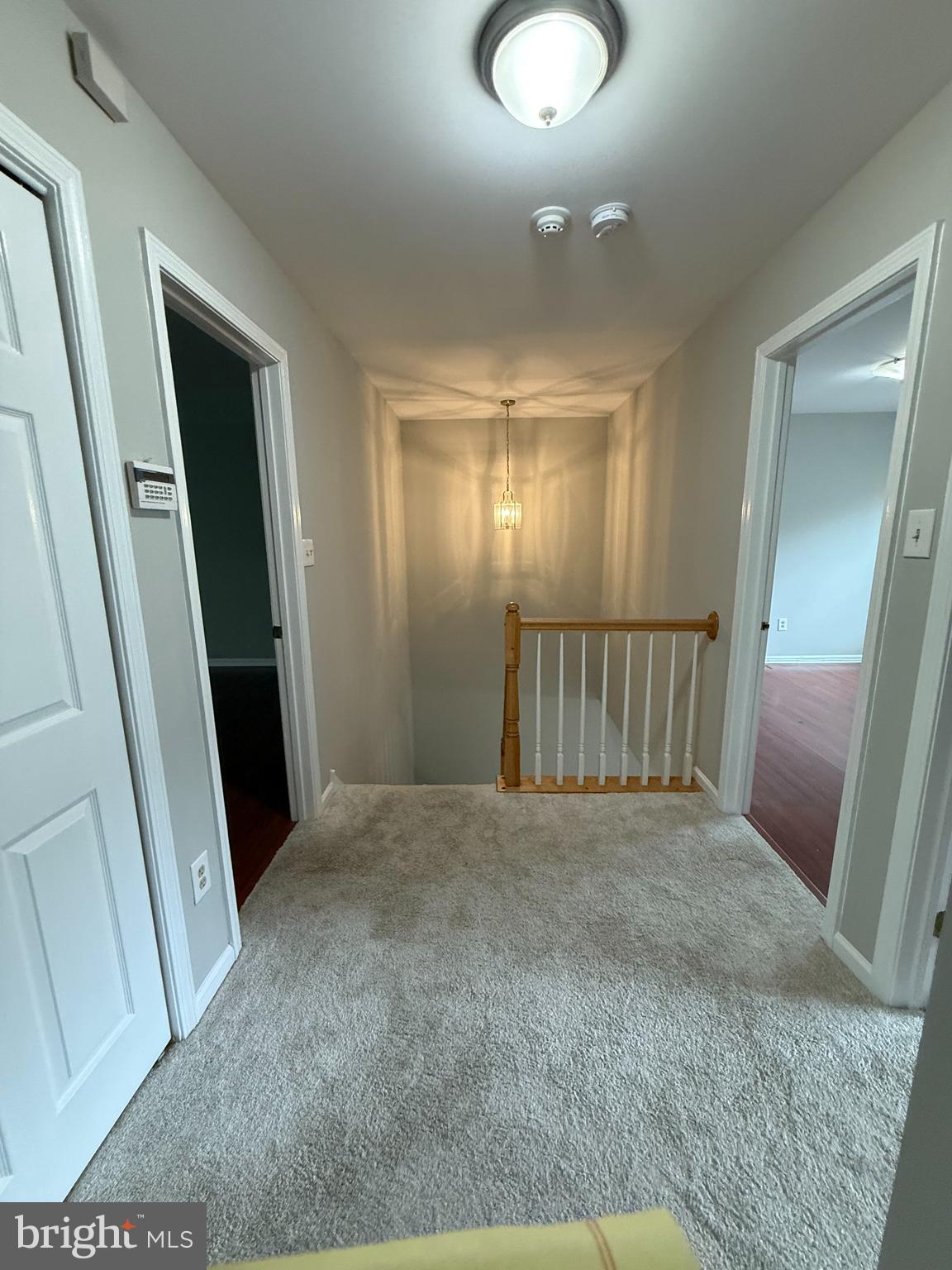 155 WEYBRIDGE DR