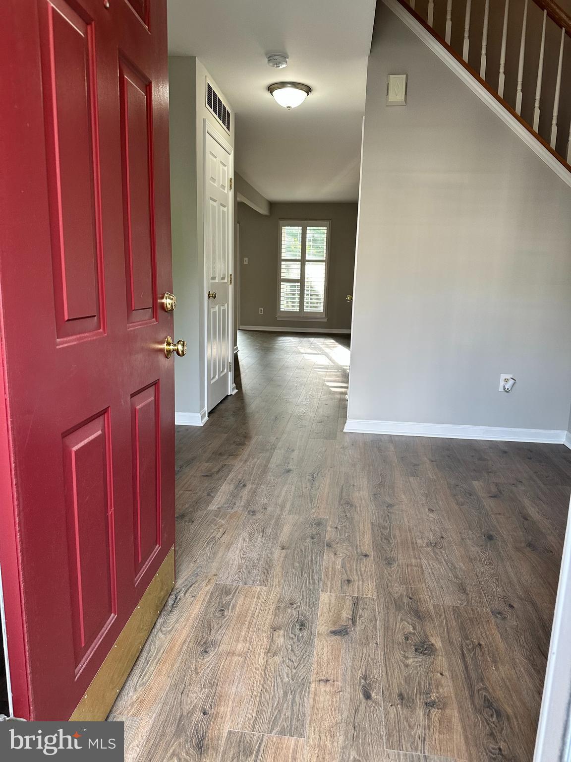 155 WEYBRIDGE DR