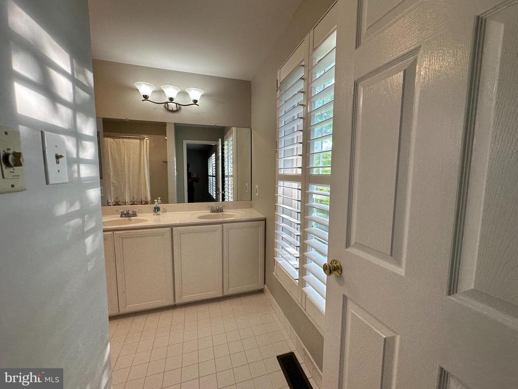 155 WEYBRIDGE DRIVE