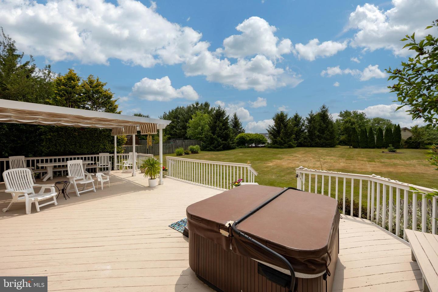 402 Bow Ln