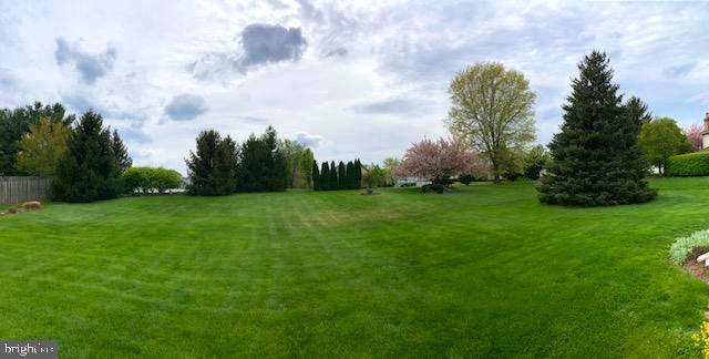 402 Bow Ln