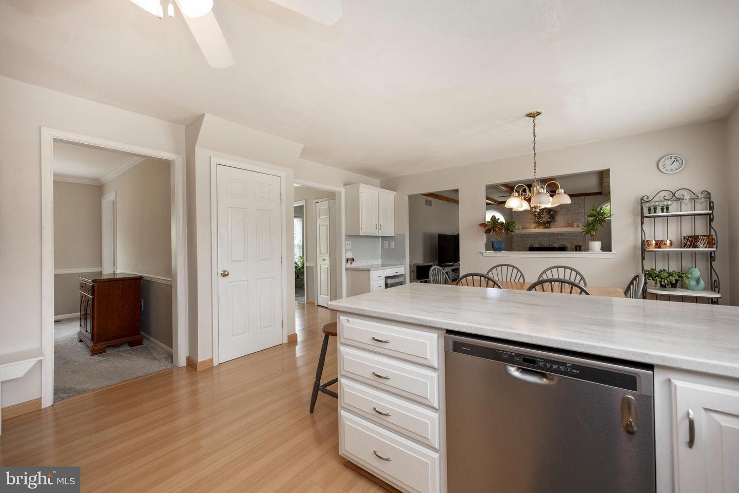 402 Bow Ln