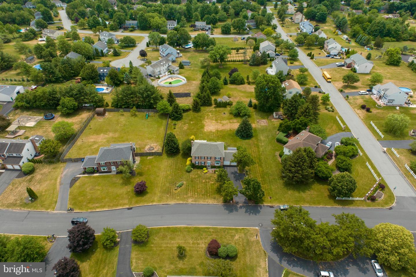 402 Bow Ln
