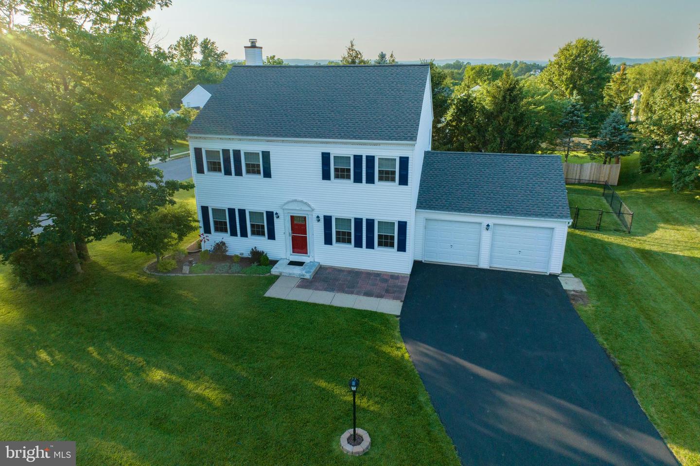 2329 Casmar Way