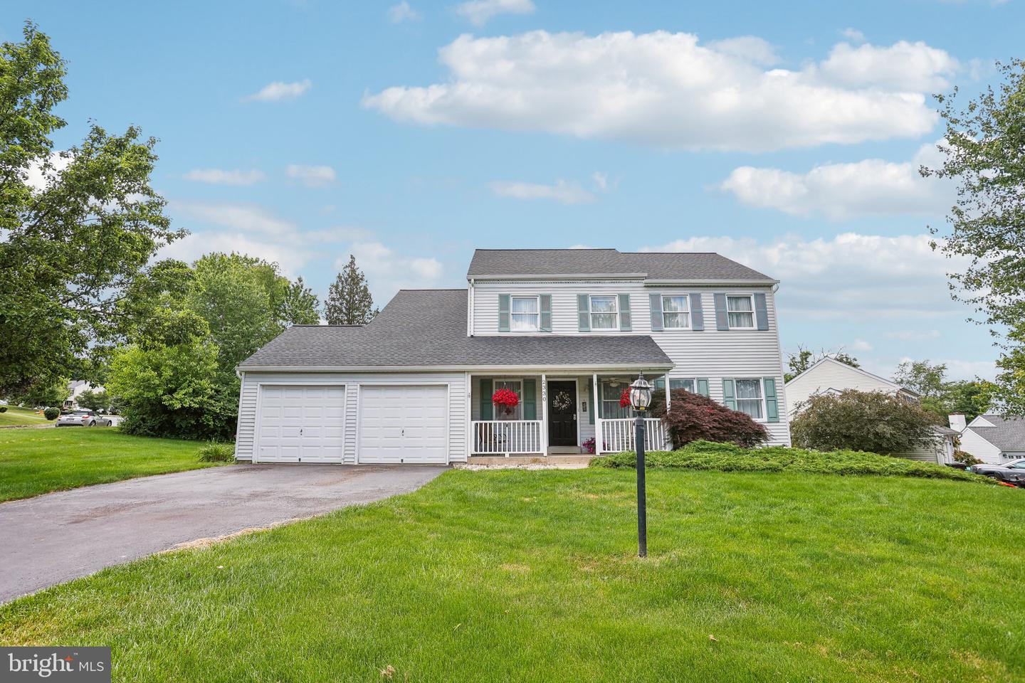 2330 Bromley Dr