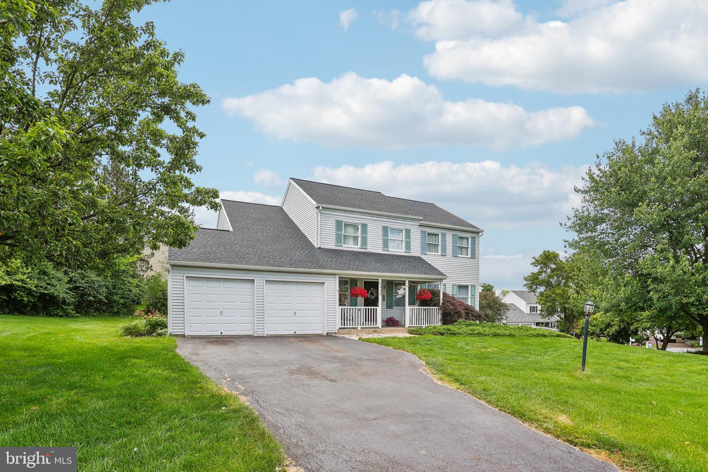 2330 Bromley Dr