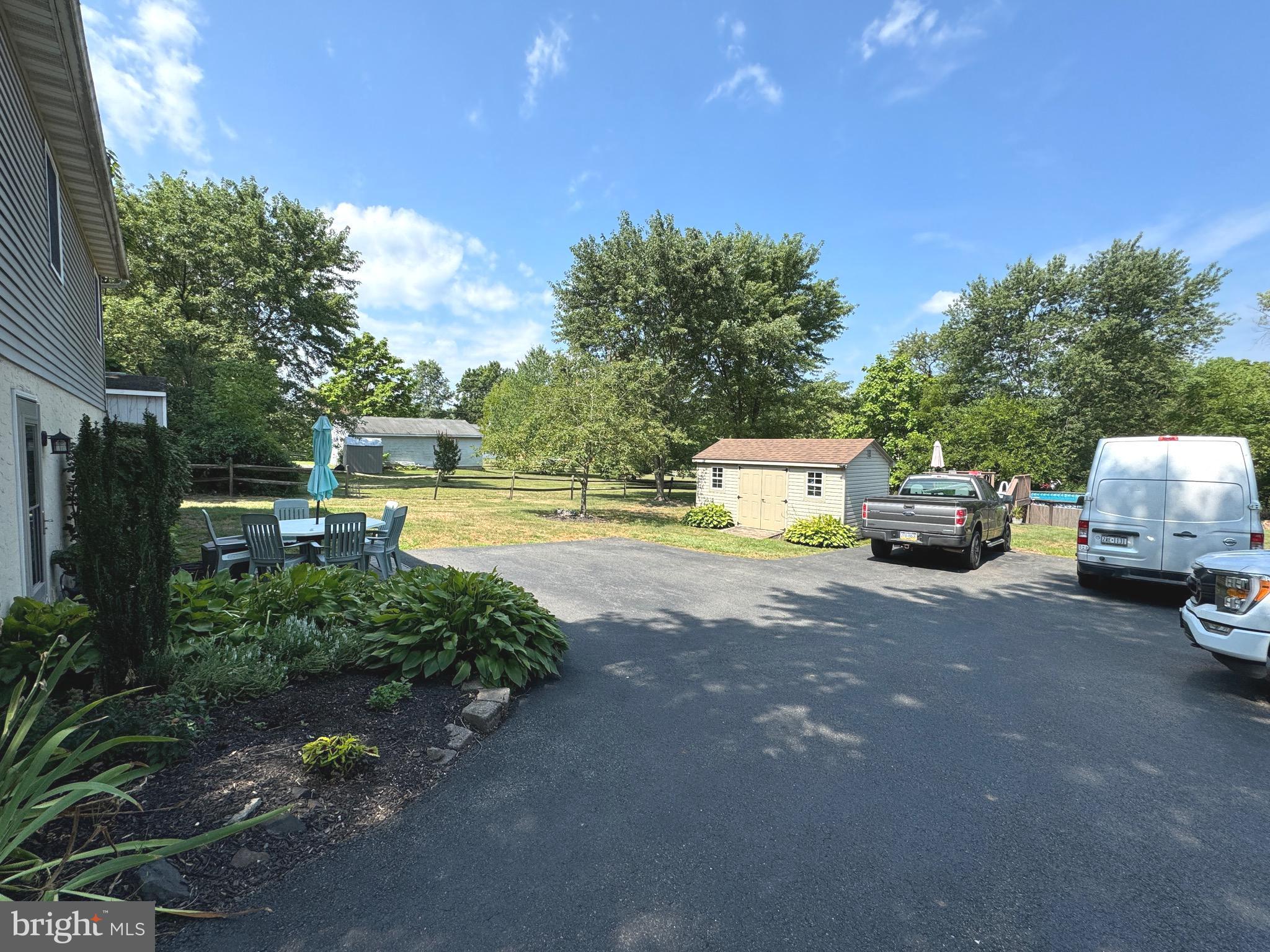 841 Grosstown Rd