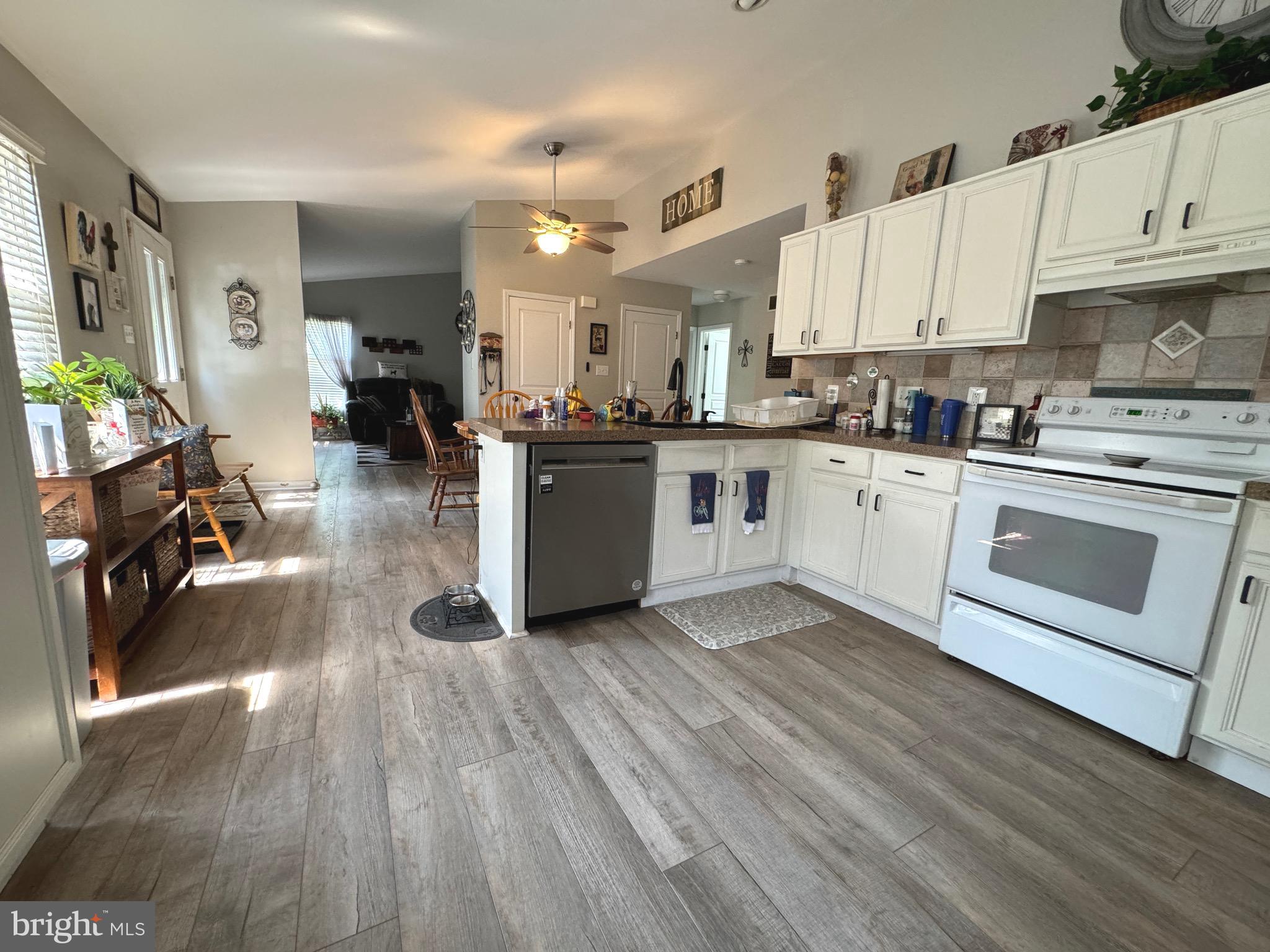 841 Grosstown Rd