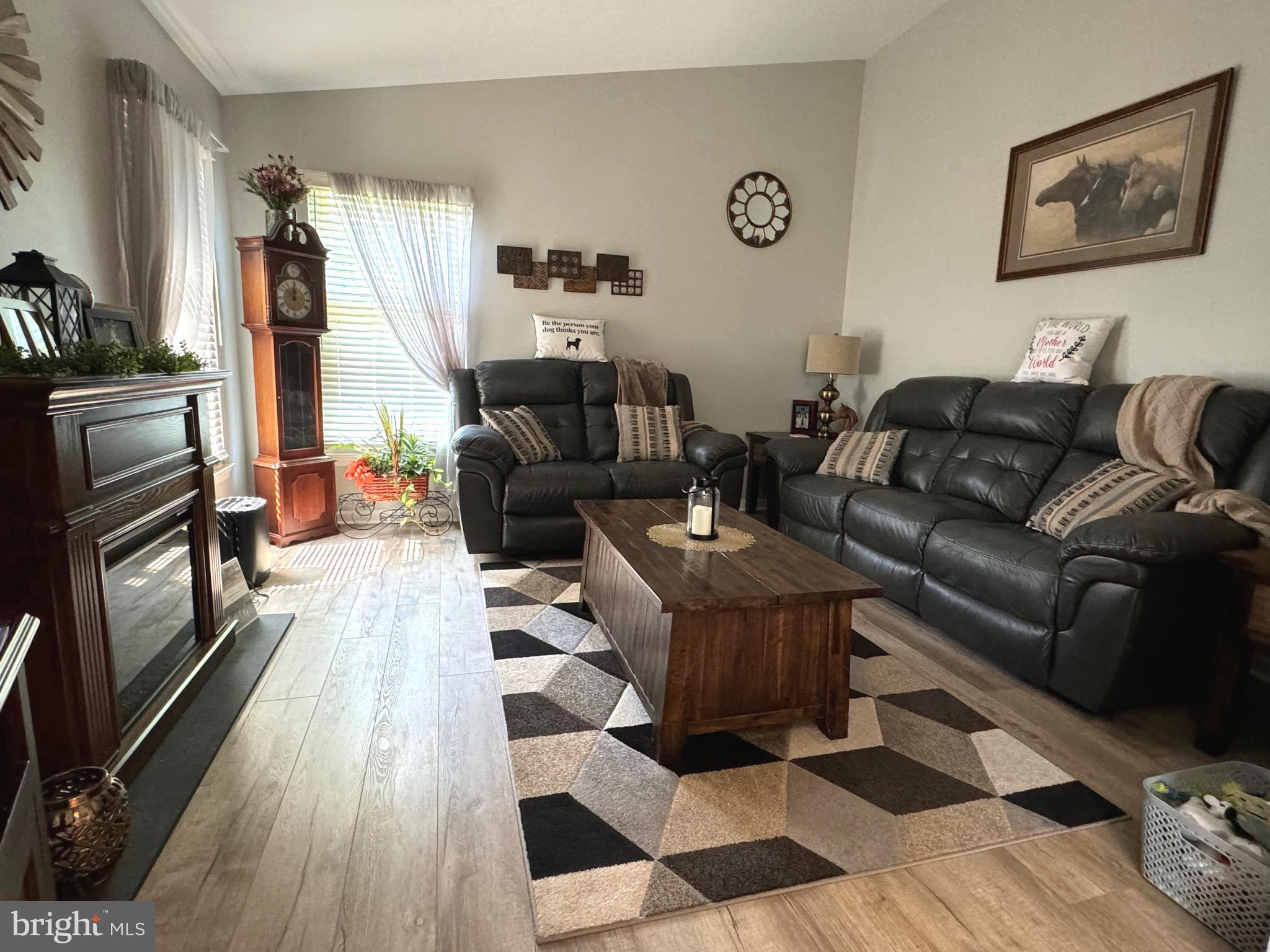 841 Grosstown Rd